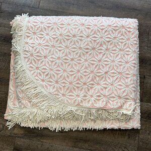 Vtg 50s Hofmann Chenille Bedspread Pink Daisy White Fringe 100% Cotton 90x106